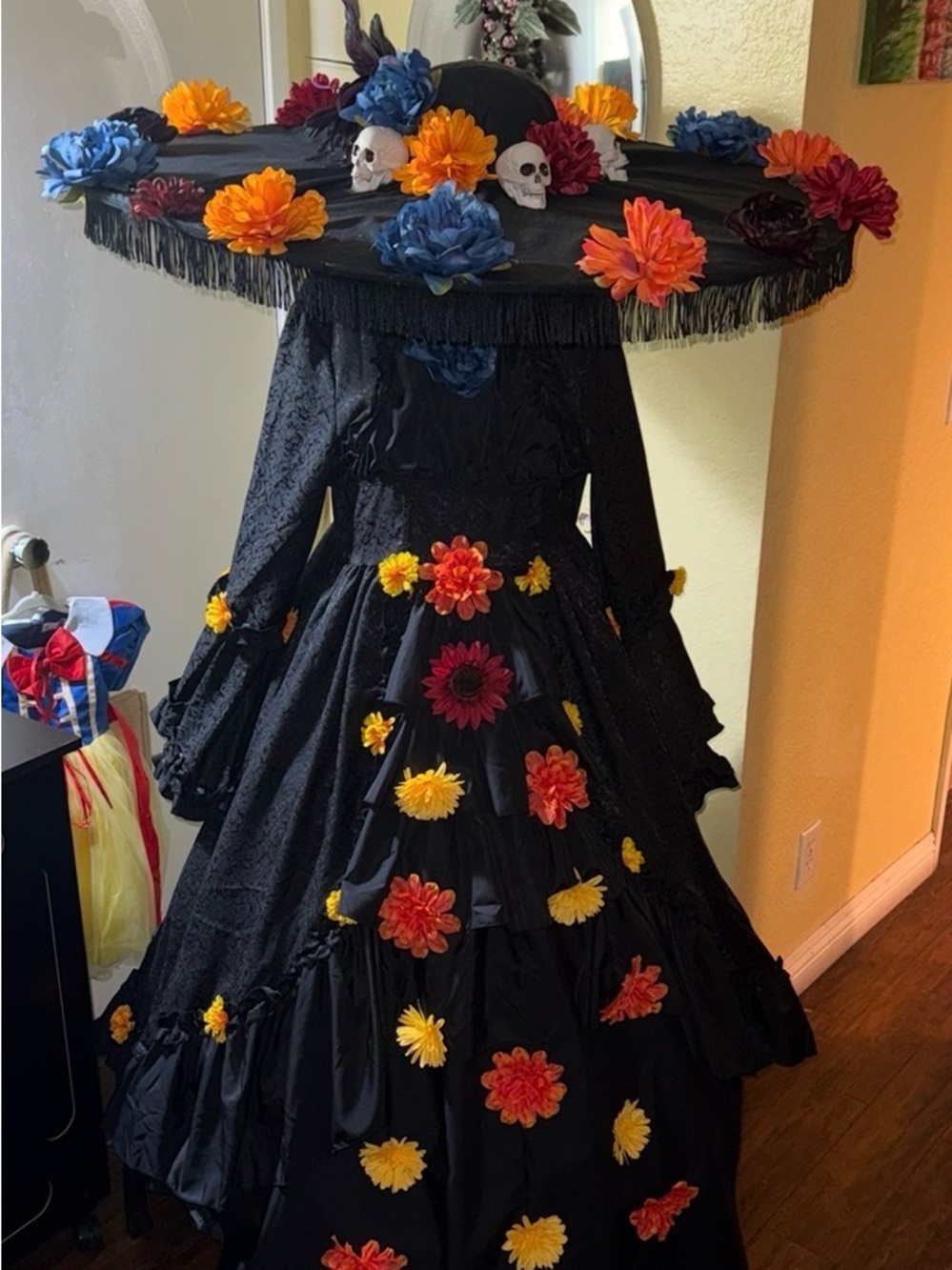 Women's Black Day of the Dead Floral Costume Dress with Wide Brim Hat